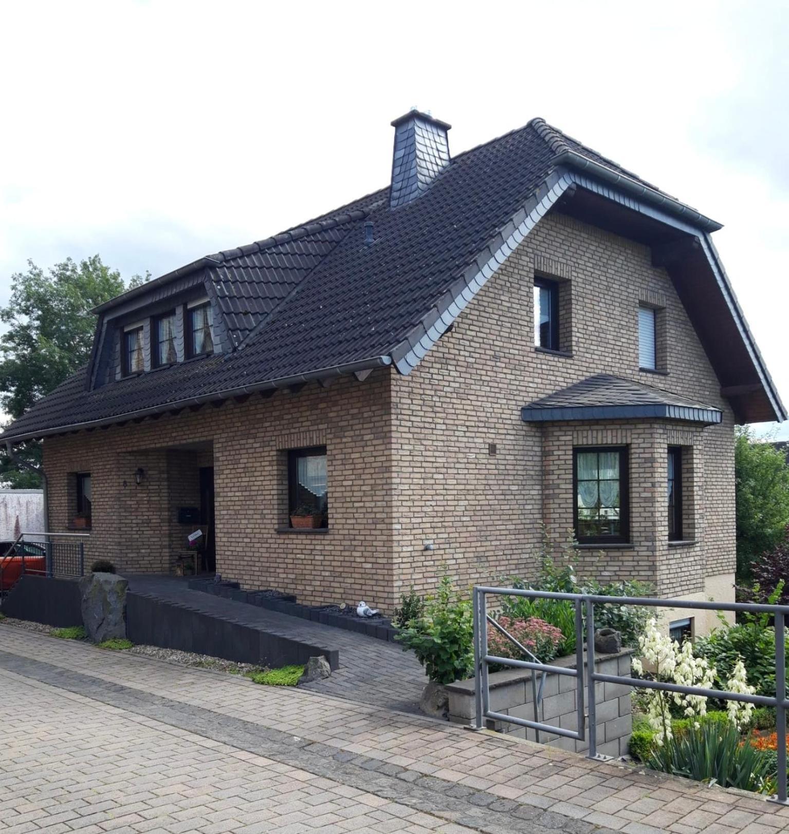 Kaisers Ferienhaus Kaifenheim ภายนอก รูปภาพ